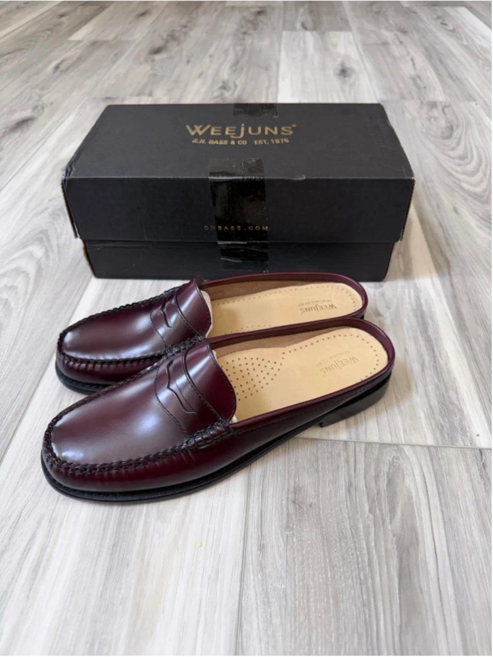G.H. Bass Weejuns Wynn Penny Loafers Men’s 8.5 Burgundy Leather New in Box